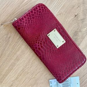 MICHAEL KORS JET SET RED PYTHON EMBOSSD LEATHER ZIP AROUND,CONTINENTAL WALLET
